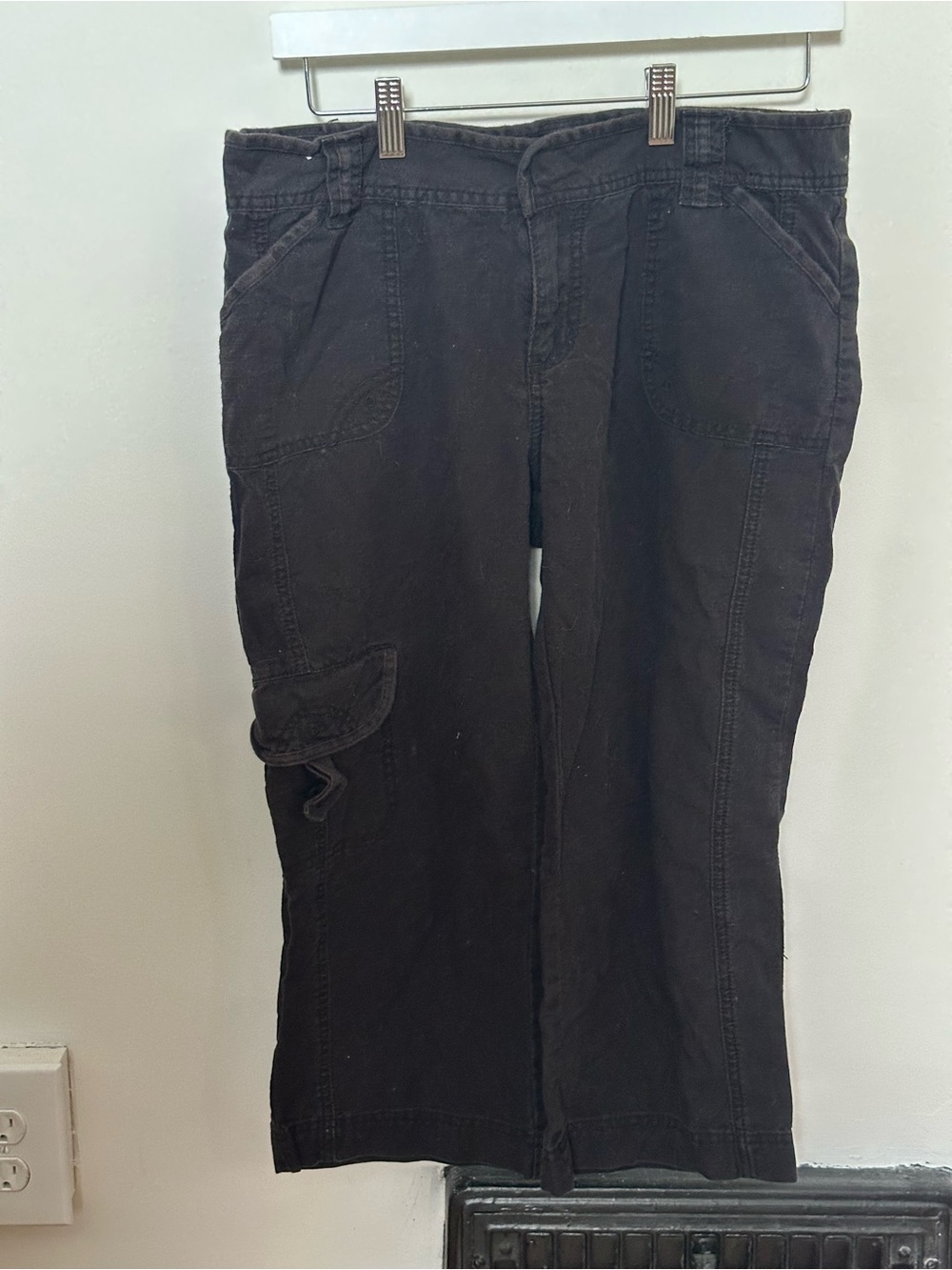 Women’s Black Cargo Capris